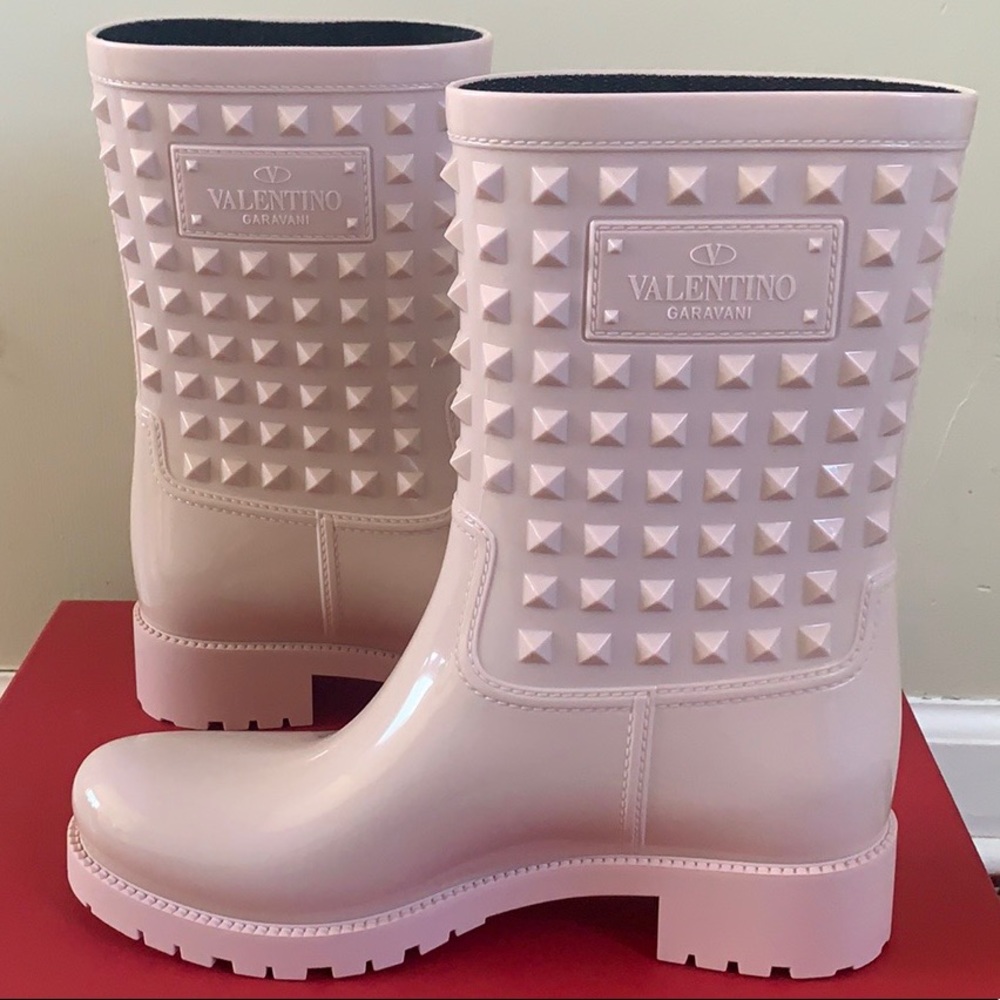 Valentino Pale Pink Rockstud Rubber Rainboots - Picture 4 of 8